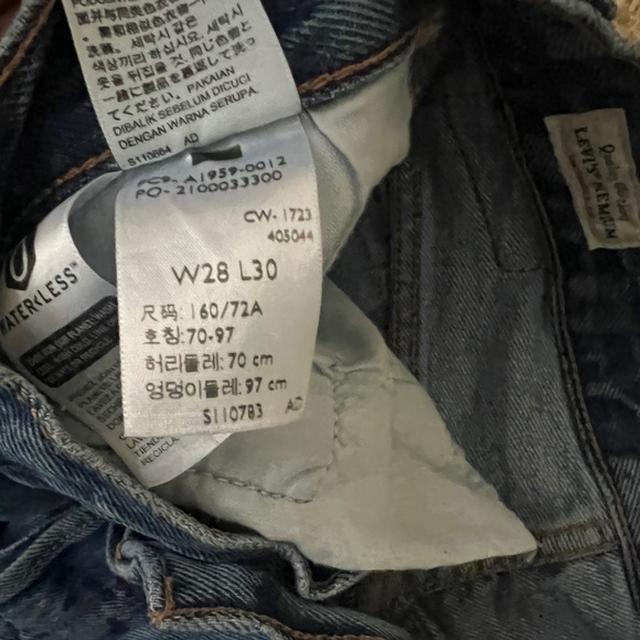 Levi's Premium Denim 501 '90s Mid Rise Jeans Size 28 x 30 - Picture 6 of 8